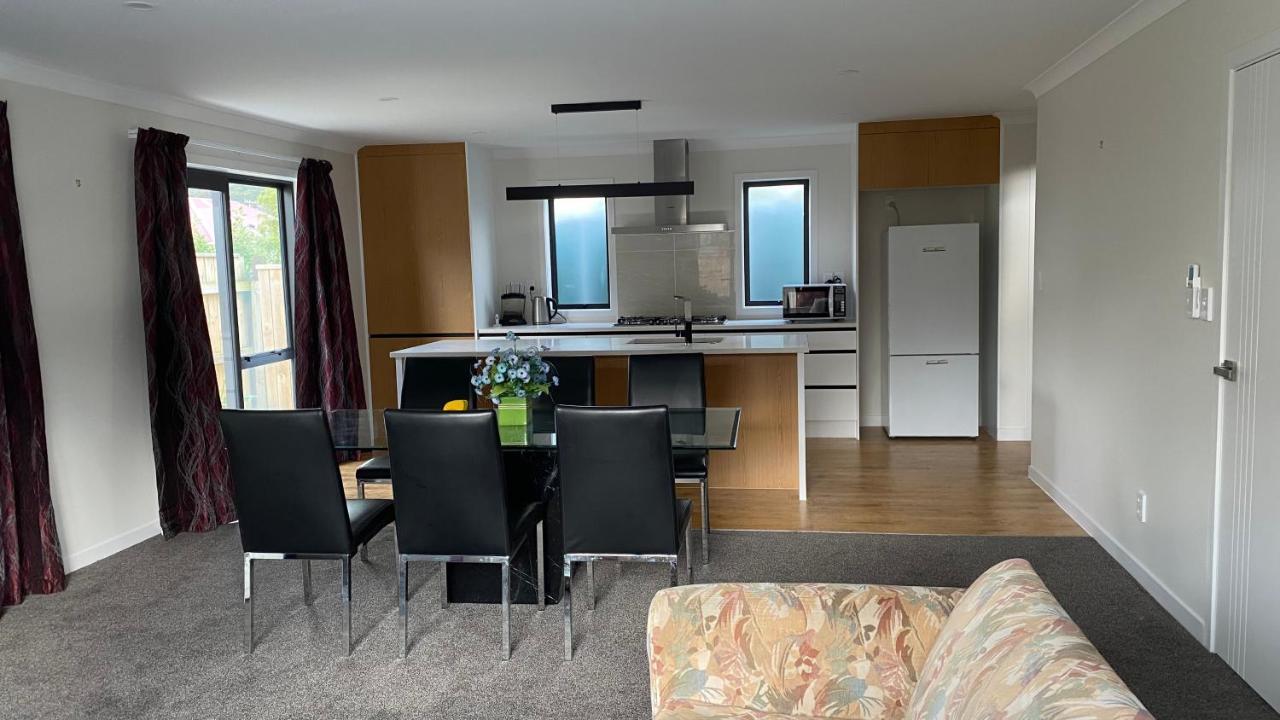 Newly Built House Villa Lower Hutt Bagian luar foto